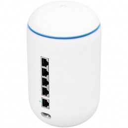 UBIQUITIUbiquiti UniFi Dream Machine